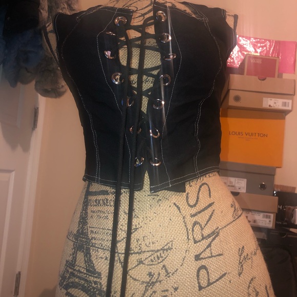 Corset laced top😍 - Picture 3 of 12
